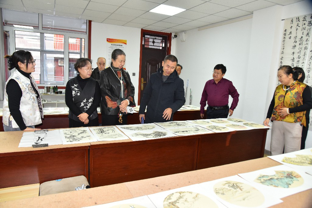 绥德县老年大学绘画教学成果展