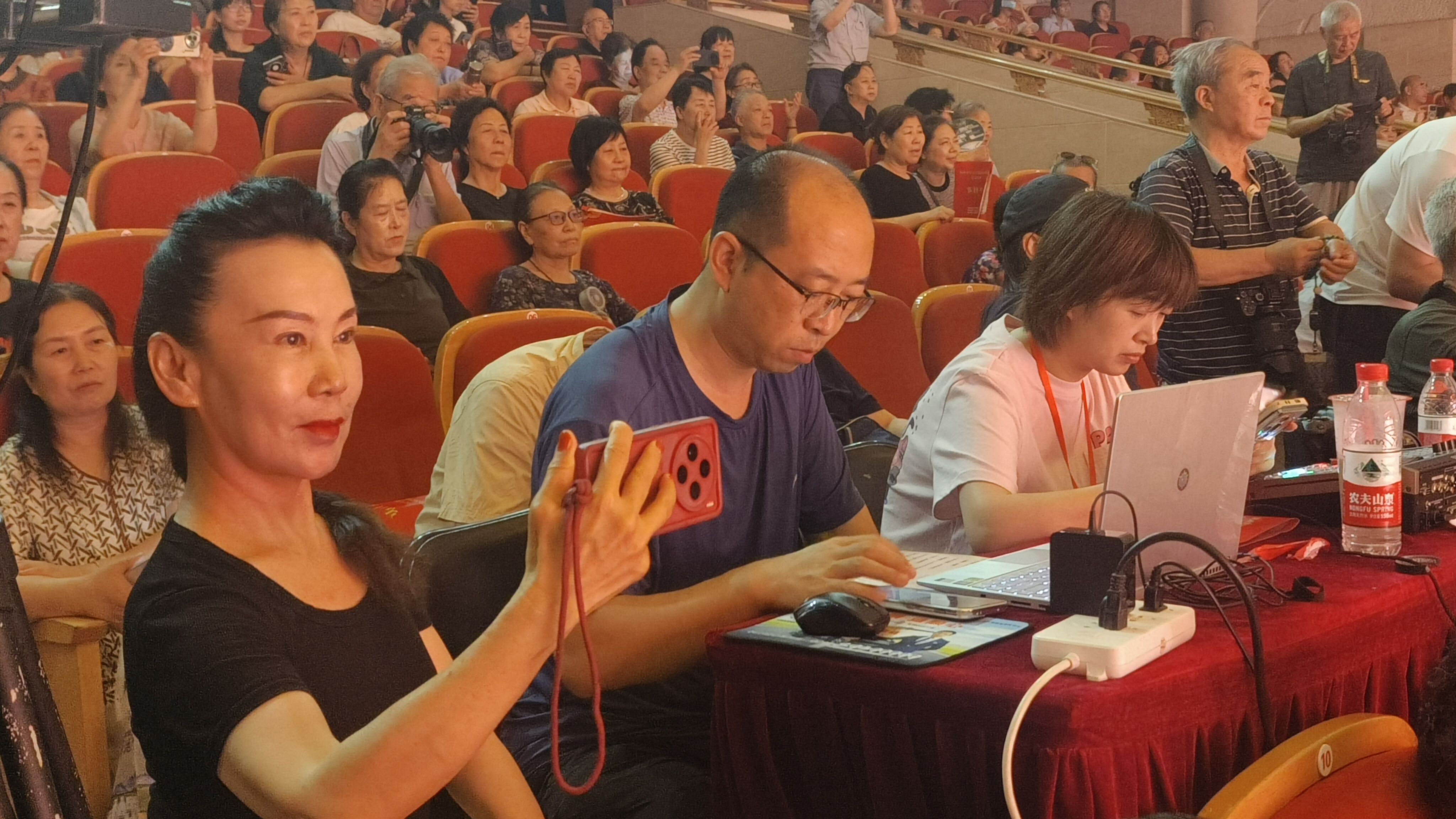 陕西老年大学建校40周年系列文艺演出云端收官